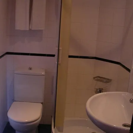 Guest house Hostal Magallanes 2*